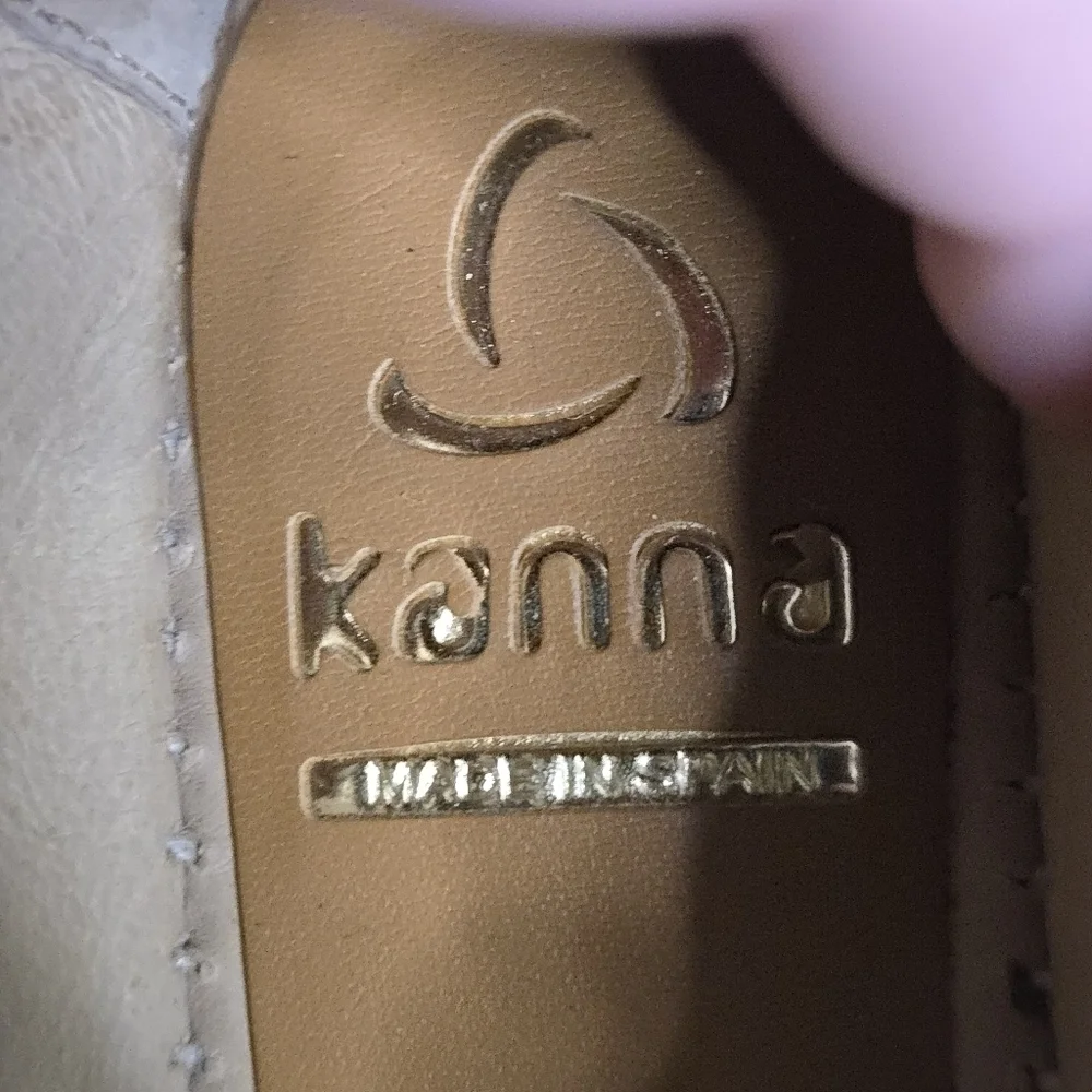Kanna Gold Glitter Espadrilles